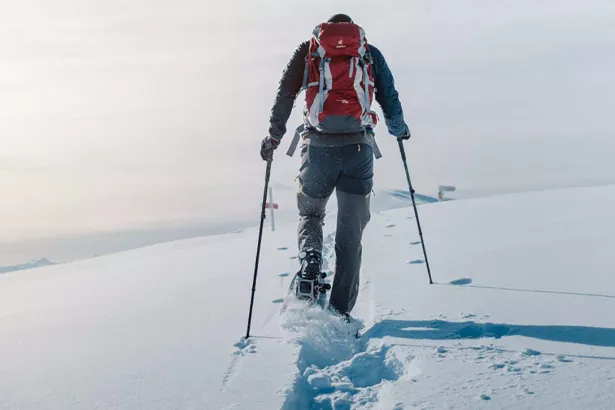 Louez vos raquettes ou participez &agrave; une des sorties organis&eacute;es par le Bureau des guides de Cauterets
