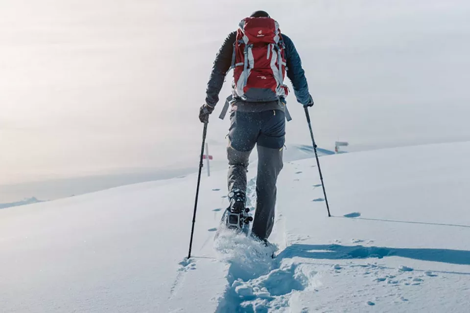 Louez vos raquettes ou participez à une des sorties organisées par le Bureau des guides de Cauterets