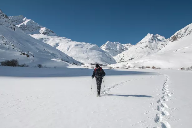 Location de raquettes &agrave; Cauterets chez Azimut Sport