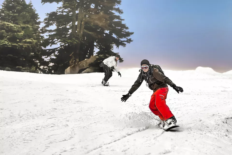 Location de snowboards à Cauterets chez Azimut Sport